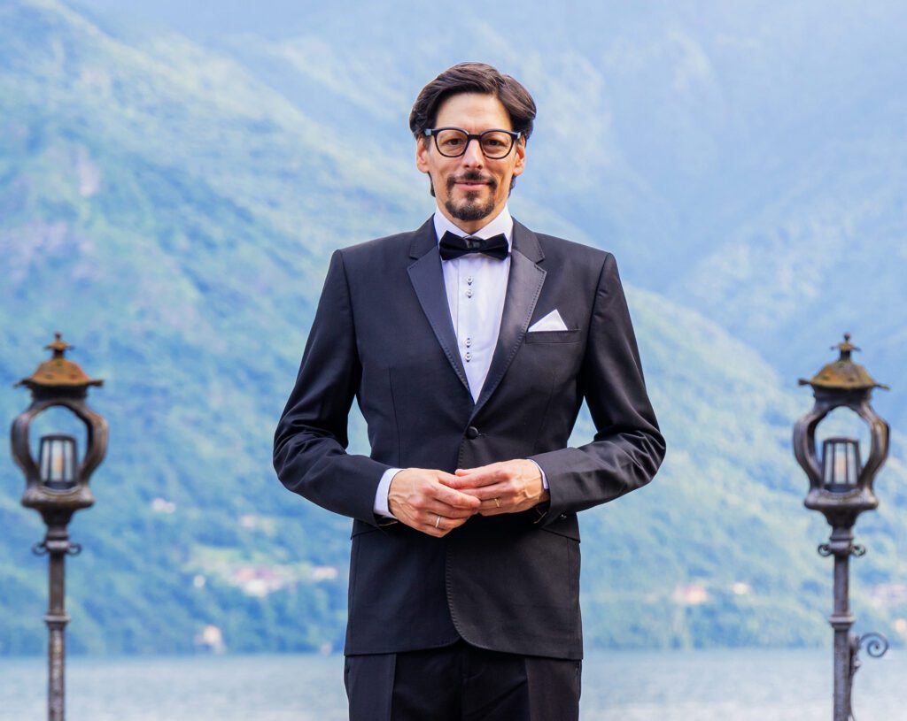 Multilingual Luxury Event Host & Presenter